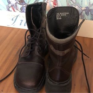 BROWN MADE IN ENGLAND DR MARTEN BOOTS